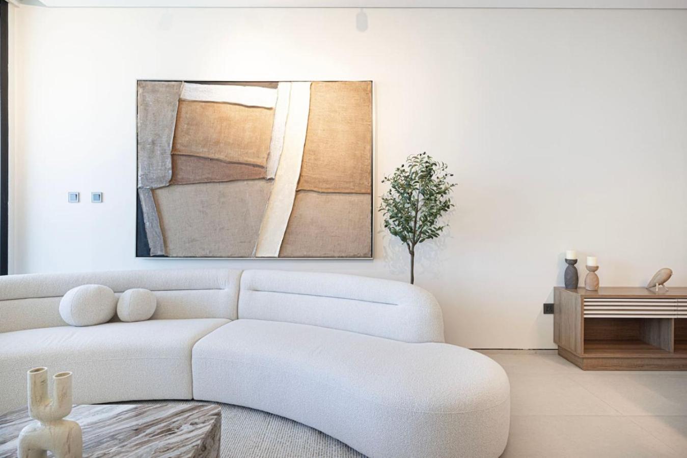 Ultra Luxury 3bdr Address Residence, By Only Apartment *